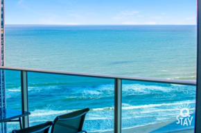 3 Bedroom Ocean Views on Level 29 at the H'Residences - Q Stay